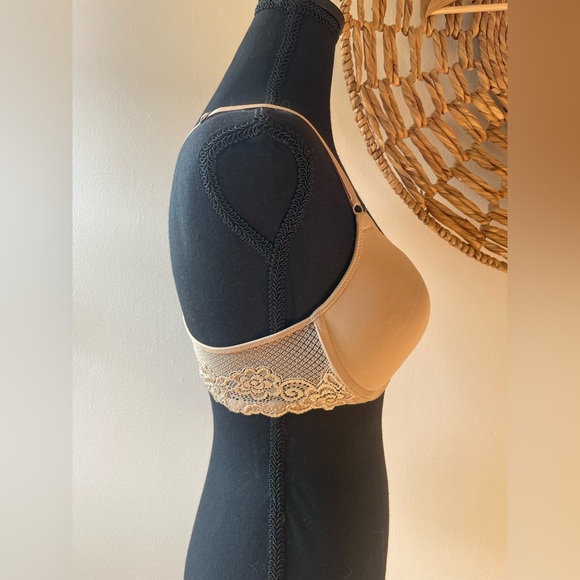 Maidenform Lace Racerback Bra - Picture 5 of 12